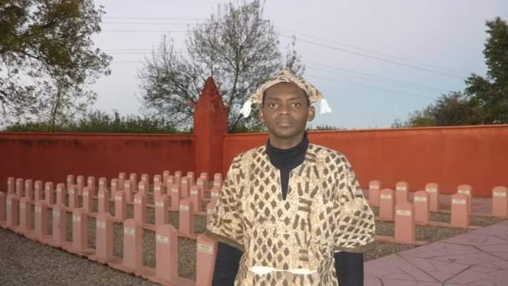 daoudaouattara's tweet photo. Le Président du nouveau Comité Lyonnais du Souvenir Français. https://t.co/8ZGLjlOjSf