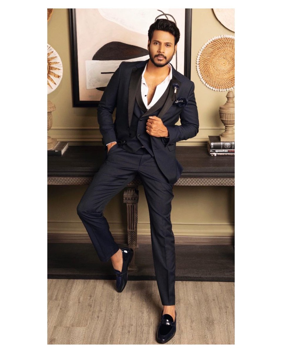 Silverscreen__p's tweet photo. A photograph is an opportunity to keep a moment forever. 📸
@sundeepkishan

#Sundeepkishan #SK https://t.co/VxZ347KCkr