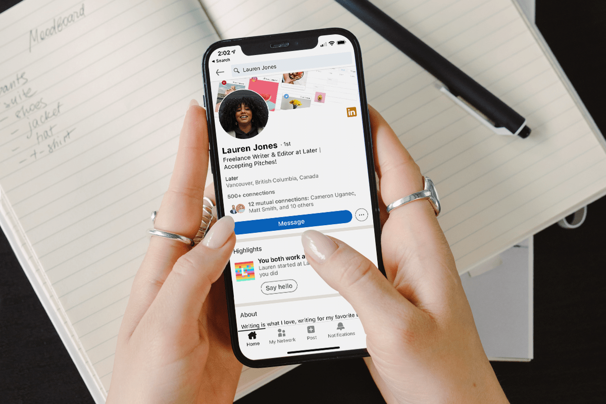 MrsSamBarnard's tweet photo. In this blog post, Later covers everything you need to get started on LinkedIn — from setting up your profile to sharing your first post: https://t.co/xIGZkxdStV #LinkedIn101 #LinkedInTips https://t.co/Xh5RIxA9AH