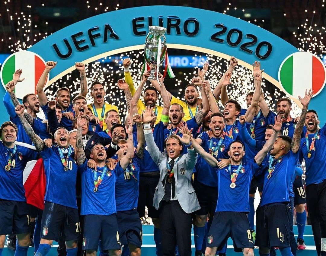 gabitjeee's tweet photo. ITS COMING ROME
FORZA ITALIA💚🤍❤️ https://t.co/urIgxtGRyH