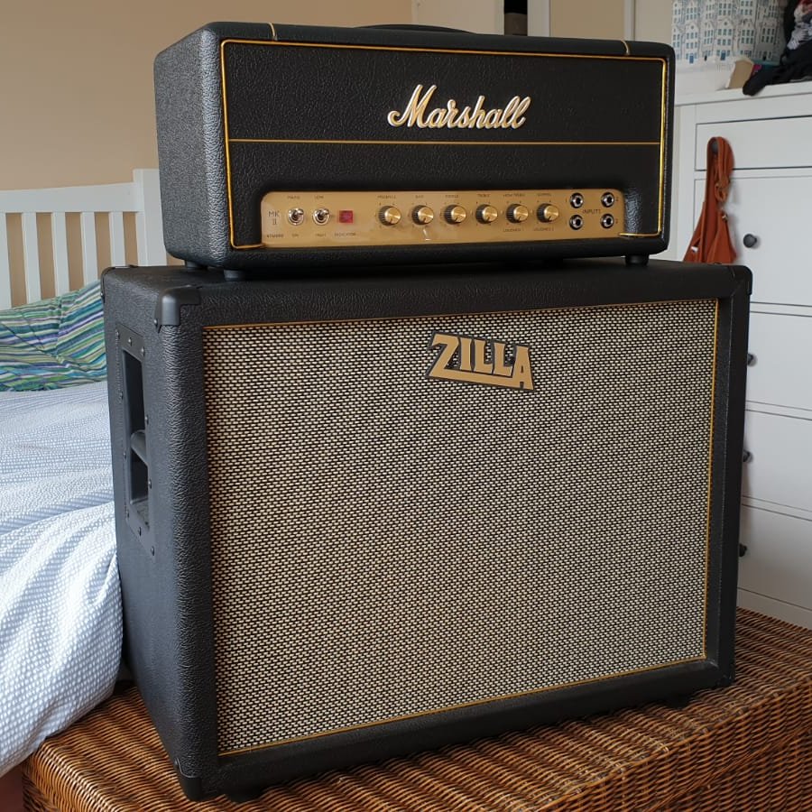 JJHoppard's tweet image. It finally arrived! And what an amazing match the #zillacabs FatBaby is. The G12H 75 Creamback is punchy, very articulate and loud! Both head and cab handmade in the UK. Very happy boy. @marshallamps @celestionUK