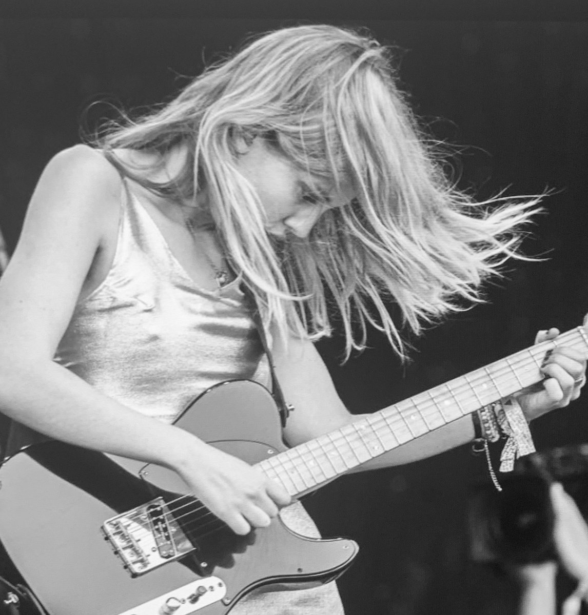 SusanJ009's tweet photo. Wolf Alice
-Formidable Cool

 https://t.co/WnePmkFwNZ https://t.co/KQiGONysQI