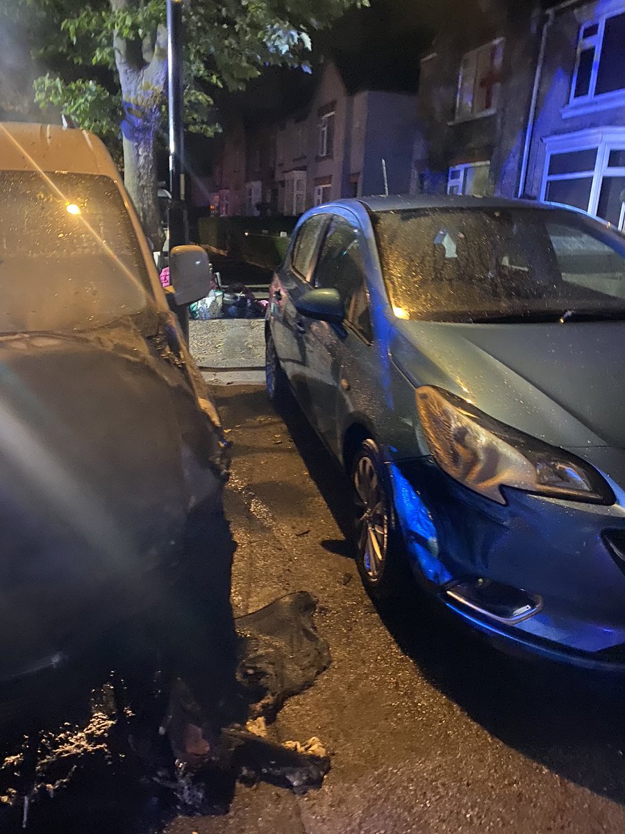 WMFSFoleshill's tweet photo. Red Watch also attended a van fire last night. Crews arrived on scene within 2 minutes, which enabled them to assertively tackle the fire to mitigate further damage to surrounding vehicles. This demonstrates the importance of our 5 minute response time!🚒🔥 https://t.co/7fIXiUznID