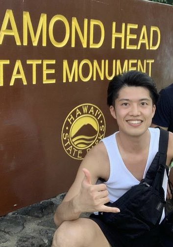 選手紹介⑥
名前:平井
年齢:95年生まれ
ポジション:レフト
得意技:倍返し
欠点:通勤時間
好きな飲み物:シーシャ