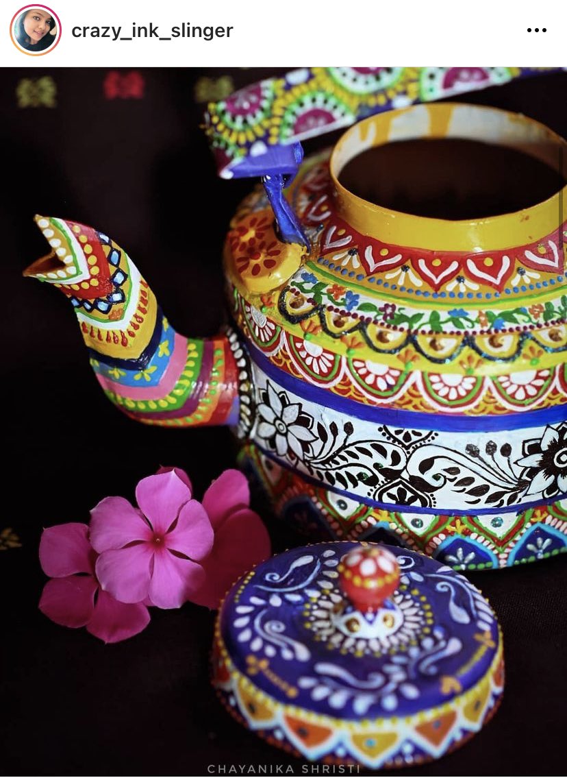jabberworks's tweet photo. Some of the beautiful painted kettles of India 🫖 (via the artists on Instagram) https://t.co/5Idp3IpHSW