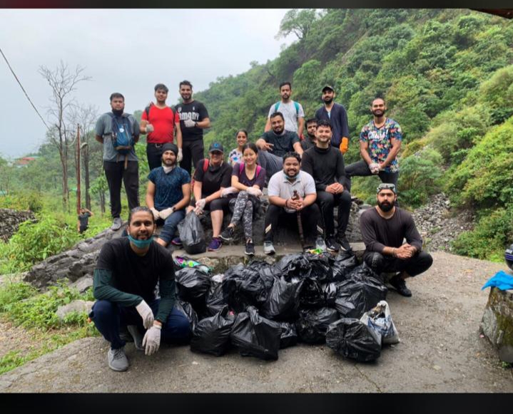 harjinderAV's tweet photo. Shikhar fall clean Drive..!! Mission clean Dehradun..!! 
Regards,
Team Aesthetic Voyager..!!
#dehradun #missioncleandoon #uttarakhandtourism #aestheticvoyager #harrymalhotra #teamaestheticvoyager @UTDBofficial @KUttarakhand @Uttarakhand_RT @satpalmaharaj https://t.co/IcPOobVYSm