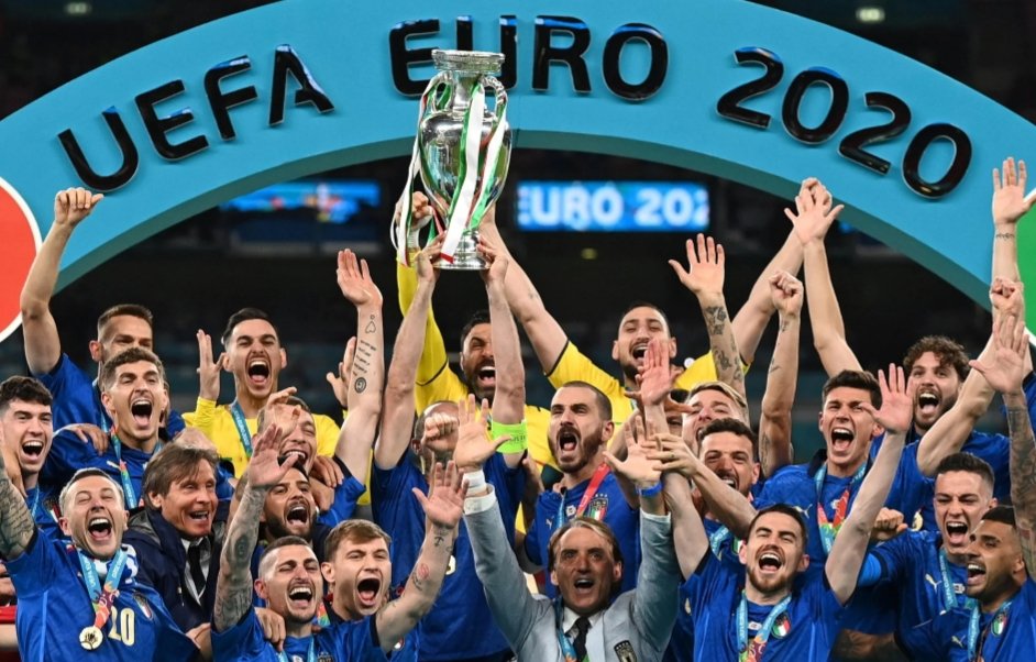 james28_m's tweet photo. It's coming hooo....OOPS! 😳😏🥳

#ItsComingRome
#Euro2020Final
#ItaliaInghilterra 
#ItaliaCampionedEuropa https://t.co/adtUBuG0ww