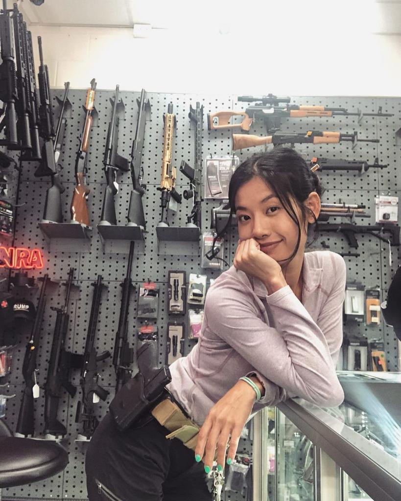 TeresaM12357376's tweet photo. @MiguelA34084786
#Teresamoore
#pistol #hunting
#ammo #9mm
#shooting #gundose
#gunpic #gunlover
#instag good #dailypicture
#prettyshooter https://t.co/8vxU5xehHF