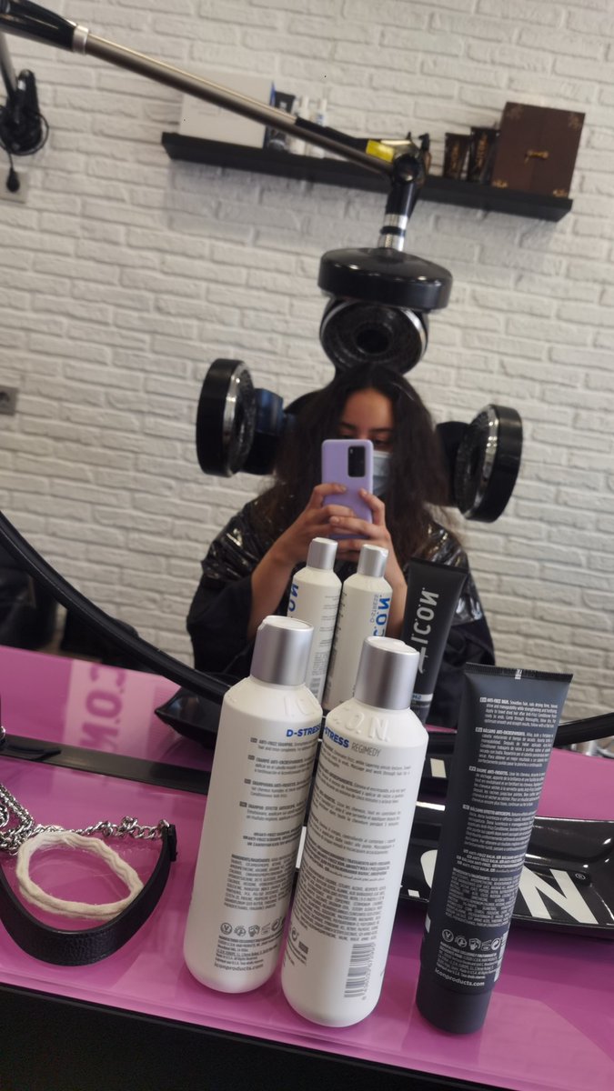 HanaHM16's tweet photo. Los de izquierdas también vamos a la peluquería. (después de 2 años)
#Rabiar https://t.co/teYsRAVfU7