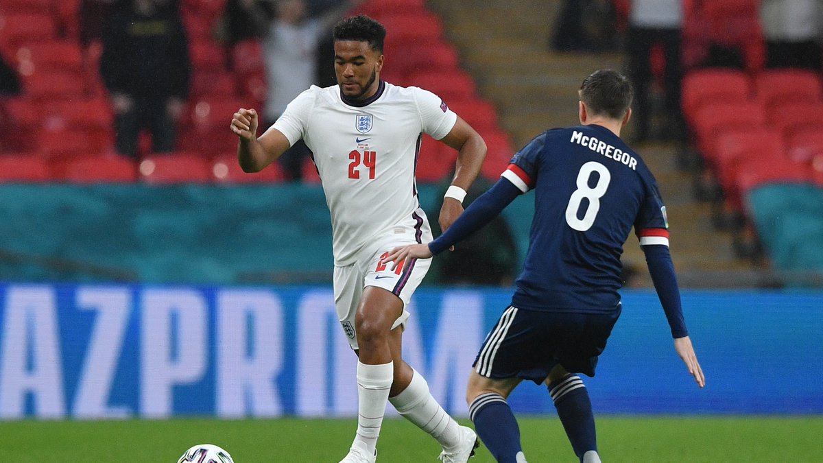 ChelseaFC's tweet image. They gave it their all. 👊

We're proud of you @masonmount_10, @reecejames_24 and @BenChilwell. 💙

#Euro2020