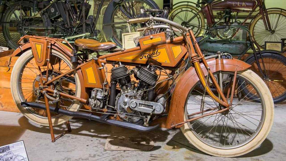automoteve's tweet photo. Rarest Motorcycle In The World – The Traub
View Details: https://t.co/vTrPzsWg6N

#latestautonews #pakistanautomotiveindustrynews #latestcarnews #automotivetrends #autoindustrytips #automoteve #vintagebike #thetraub #dalewalksler #rarestmotorcycle https://t.co/OLiDJE04oc