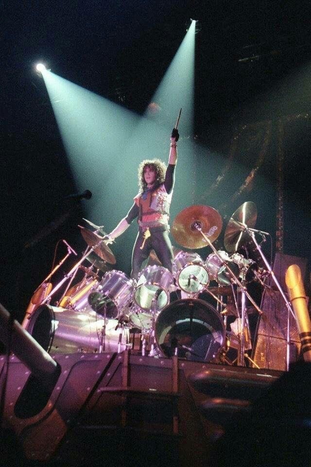 Happy heavenly birthday eric carr! thank you for everything, we all love and miss you so much 