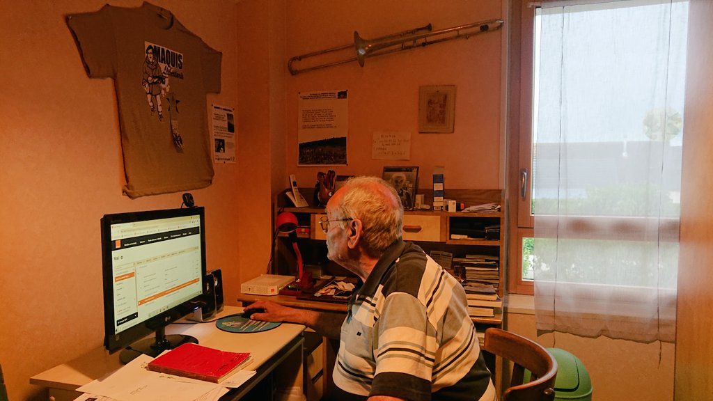 elcejeb's tweet photo. De nou a Normandia. Final de deu dies de feina militant per la memòria i per la justícia social.

#JoanBusquets segueix al peu del canó.

Un any a la #guerrilla, vint a la presó i més de vint lluitant per la memòria històrica. https://t.co/iOTmjnzAqK