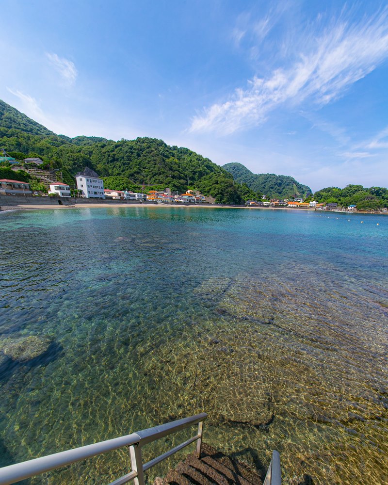 松崎町観光協会 本日の岩地海岸の様子です すごい透明度です 夏ですね 松崎町 松崎 レトロ 自然 伊豆西南海岸 西伊豆 Izu 伊豆元気旅 いいね伊豆 岩地ブルー 岩地港 岩地海岸 岩地海水浴場 松崎町観光協会 本日の岩地海岸の様子です すごい透明度です 夏ですね 松崎町 松崎 レトロ 自然 伊豆西南海岸 西伊豆 Izu 伊豆元気旅 いいね伊豆 岩地ブルー 岩地港 岩地海岸 岩地海水浴場
