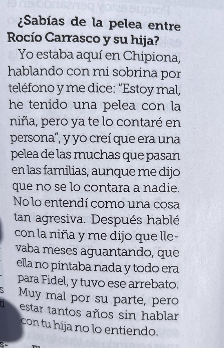 carrasquista26's tweet photo. Amador en la revista Semana en Exclusiva: “La niña me dijo que llevaba meses aguantando, que ella no pintaba nada y todo era para Fidel y tuvo ese arrebato”
Ahora dar una paliza a una madre segun Amador es un arrebato. 
Verguenza #APOYOROCIO12J https://t.co/tAsyWdav1L