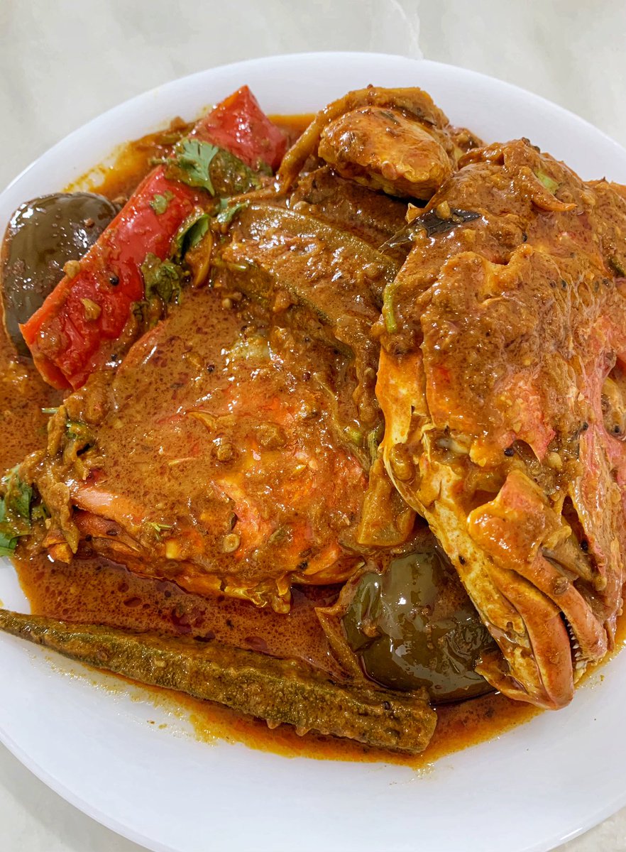 Twt_Cyberjaya's tweet photo. Kari kepala ikan sedap dari Mami Masak Cyberjaya. Kari mamak style - kuah pekat, ada rasa masam dan yang penting rempah dia cukup. 

Lama tak makan kari kepala ikan sedap macam ni. Memang terbaik. https://t.co/1YpDzaSgAE