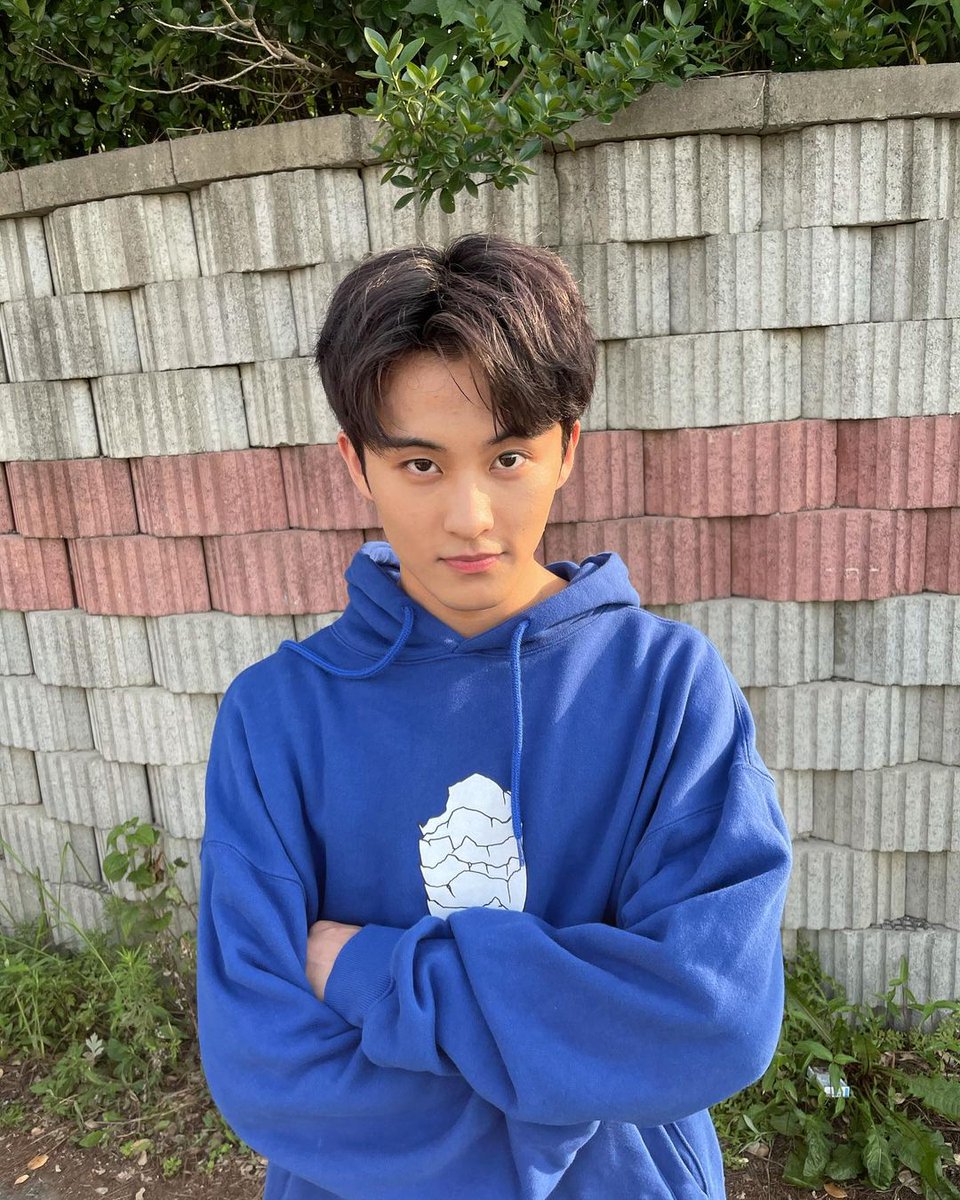 NCTsmtown_DE's tweet photo. [Mark]

#MARK's Instagram Update vom 12.07.2021

"Mein Lieblingshoodie jederzeit 🤪 #slowacidxteddyislandnct127 #NCT127 #zerbrechlich"

-L

#NCT #NCTU @NCTsmtown @NCTsmtown_127 #NCTDREAM @NCTsmtown_DREAM #SuperM @superm #Slowacid @slowacid_twt #Teddyisland @teddyisland_twt https://t.co/dmRuv8sIKD