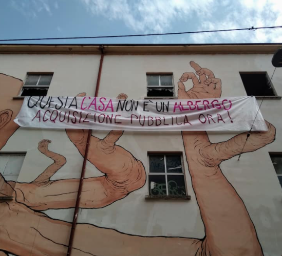 LabasBo's tweet image. Abbiamo riaperto i cancelli dell&apos;ex caserma Masini a #Bologna nel giorno del voto della delibera sull&apos;accordo quadro con Cdp in in Consiglio Comunale. Convochiamo una conferenza stampa alle ore 11:30 e invitiamo a passarci a trovare! Ex caserma Masini bene comune! #labas