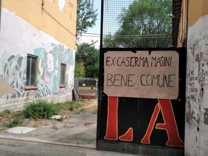LabasBo's tweet image. Abbiamo riaperto i cancelli dell&apos;ex caserma Masini a #Bologna nel giorno del voto della delibera sull&apos;accordo quadro con Cdp in in Consiglio Comunale. Convochiamo una conferenza stampa alle ore 11:30 e invitiamo a passarci a trovare! Ex caserma Masini bene comune! #labas