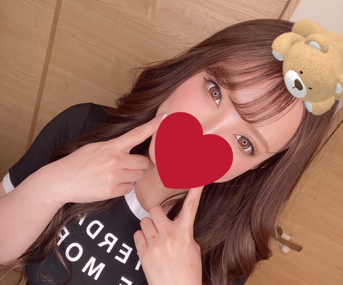 Amazonのほしい物リスト更新しました！！  今後とも応援よろしくお願いします🙇&zwj;♀️💕  https://t.co/tNBywPgKSn https://t.co/rPnRgryq5X<a href="/tag/fantia"class="tags"><span>#fantia</span></a><a href="/tag/%E3%83%95%E3%82%A1%E3%83%B3%E3%83%86%E3%82%A3%E3%82%A2"class="tags"><span>#ファンティア</span></a>