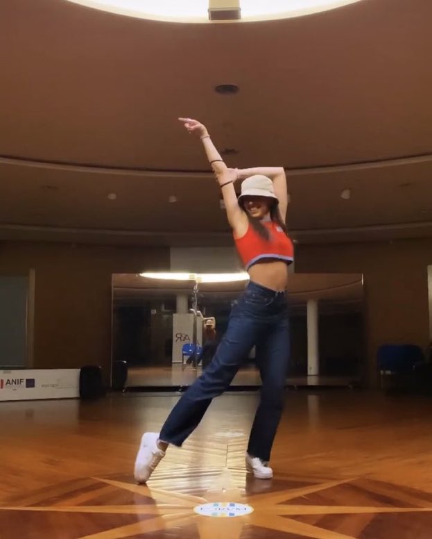 mannaggiaame tweet media