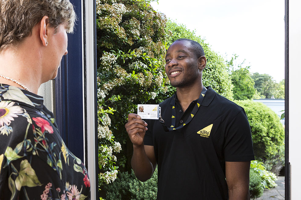 GasSafeRegister's tweet photo. If you're having gas work done today, don’t forget to check the registered engineer's ID card! https://t.co/5HjW9TJPws #GasSafe #IDCard https://t.co/LhYzXFWFrt