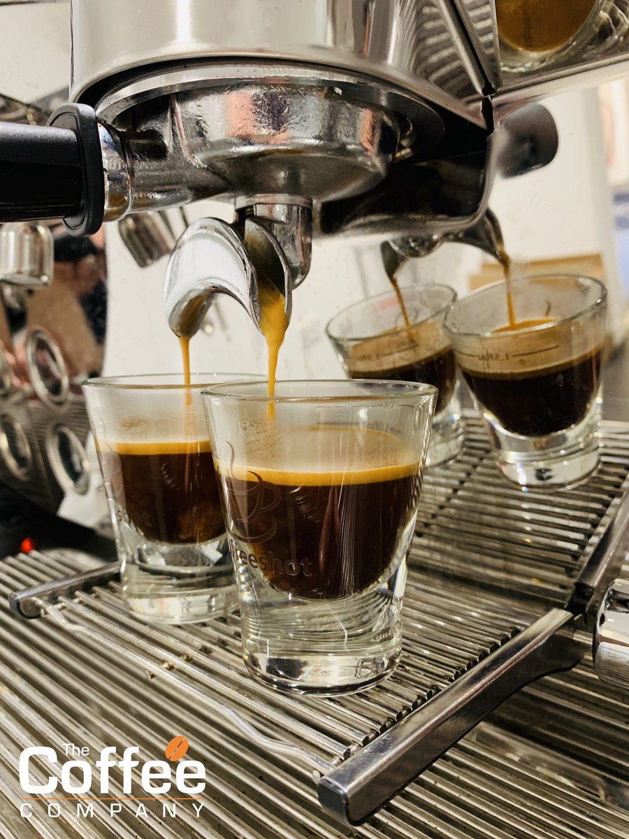 Happiness can be found by walking in to the smell of our coffee on a Monday morning. Our time will come 🏴󠁧󠁢󠁥󠁮󠁧󠁿👍❤️☕️ #coffeereflection #espressoshot #thedayafter #coffeelover #caffeinefix #motivation #mondaycoffee #happiness #coffeeholic #coffeeextraction #goodcoffee #coffee