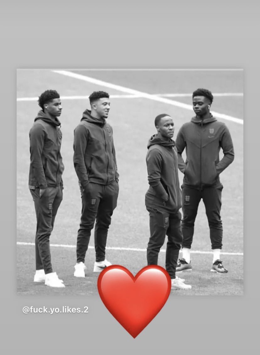 Melmia86's tweet photo. My kings 🏴󠁧󠁢󠁥󠁮󠁧󠁿👑👑👑👑 https://t.co/PgUSAiLqnh
