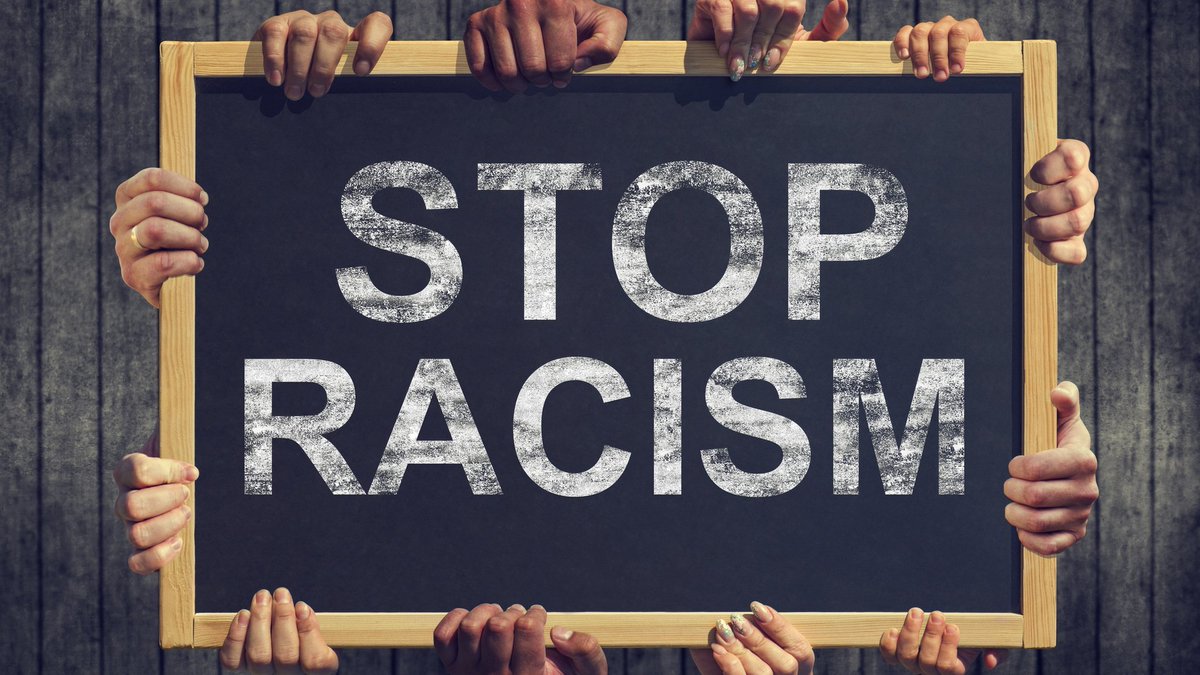 Stop racism.

#StopOnlineAbuse #EnoughIsEnough #KickItOut #ENG