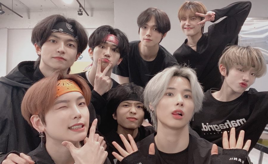 Bugaboo kpop участницы. Apollo four forty. East of eden. группа ab6ix. B e group.