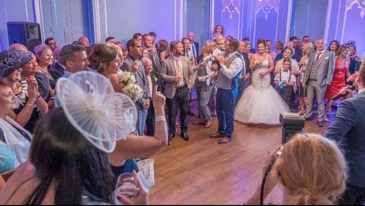 We're so looking forward to seeing evening receptions resume after 19th July!!!! They are a little bit special at Hutton Hall!

with <a href="/KmsWeddingHire/">KMS Hire - Weddings, Birthdays & Events</a> Simply gorgeous! 💕
#weddingvenue #brentwood #huttonhall #bridestobe #exclusive