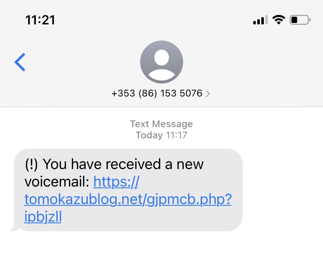 deesercostello's tweet photo. #scam alert. I don’t have voicemail. https://t.co/i9mURboSRr