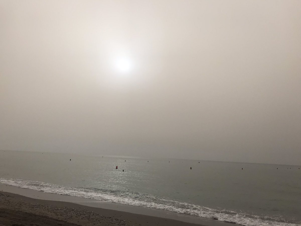 Sukyyayejei's tweet photo. @albertoLC_ @MeteOrihuela @MarmenorKO_ @MeteoredES @MeteoCartagena @lamangameteo @MeteoMenor @Adricor_fer @ElTiempoes Desde Vera Playa en Almería así está a las 09:00 https://t.co/M2QmC79FCM