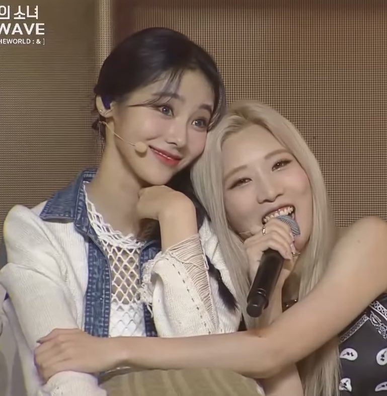 lq jinsoul (@lqjeongjinsol) on Twitter photo 