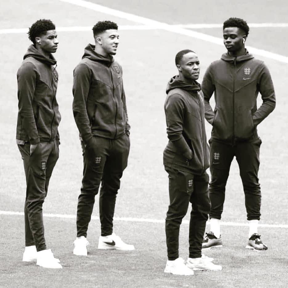 WINNERS! On and off the pitch. Full stop. #sterling #saka #Sancho #Rashford #racismo #EnglandvsItaly #justice #NoRoomforRacism