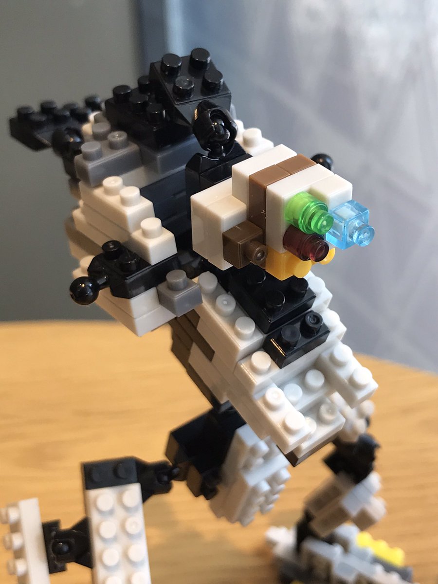 gohgoh_gohgoh's tweet photo. 戦車に続き、プロペラ機で人型❗️ここからどうしよう💦
#DAISO
#PETITBLOCKS
#TOYBLOCK
#ROBOT
#ダイソー
#プチブロック
#ロボット https://t.co/FXjMA3Y5k0