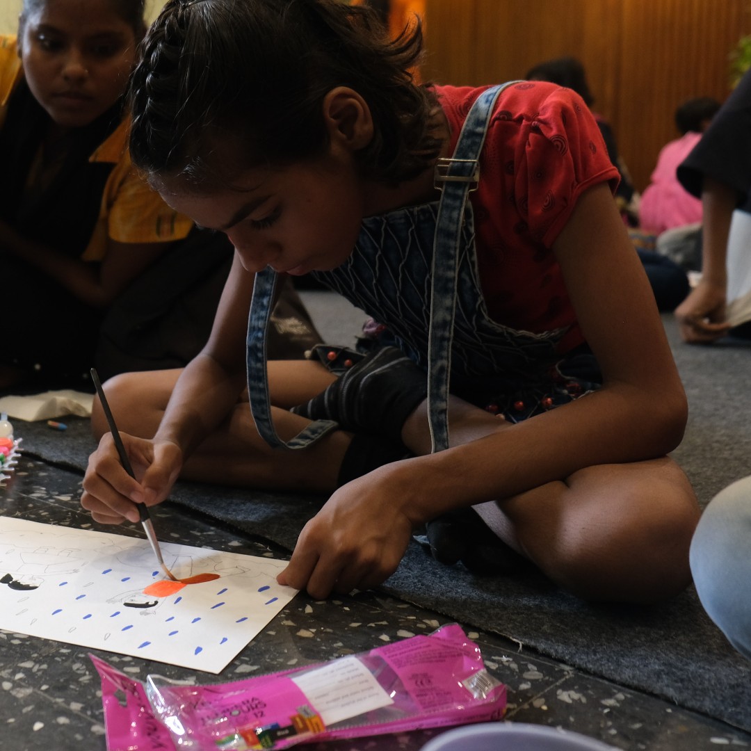 leicestermuseum's tweet photo. Book free Discover Arts Award half-day sessions of arts &amp; crafts activities for children at Leicester Museum &amp; Art Gallery this #schoolholiday
Find out more at https://t.co/R8qcFqpfuj
#freekidsactivity #leicestermuseums #artsaward https://t.co/4mC2a6mSms