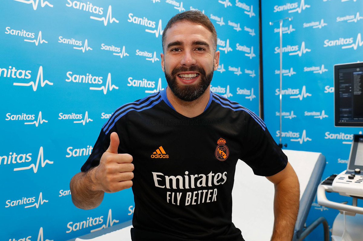 VraiMerengue's tweet photo. Dani Carvajal renouvellera jusqu'en 2024. Il est arrivé au Real Madrid en 2002, ce qui signifie que le joueur passera plus de deux décennies au club.

[#abc_es] https://t.co/mn2cmBYP9e