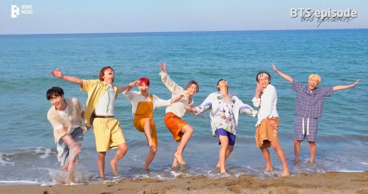 jtoni_n's tweet photo. Happiness looks the best on them https://t.co/XK8RJ8tsAj