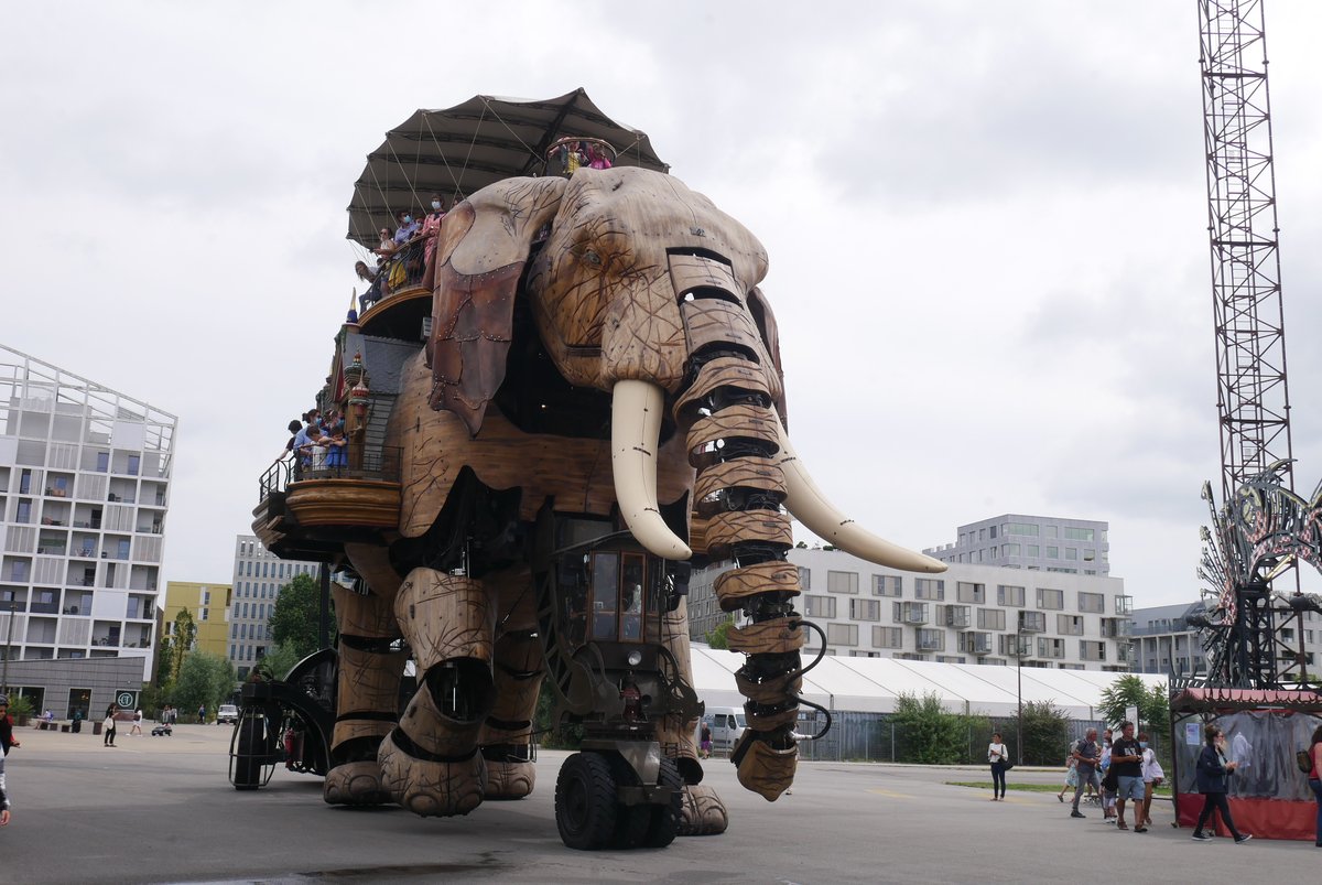 🆕En la web: #LeVoyageANantes ¿te apuntas a un festival de arte contemporáneo al aire libre de #Nantes a Saint-Nazaire, en el estuario del Loira? Hasta el 12 de septiembre se puede disfrutar de más de 100 intervenciones por toda la ciudad 👇
lacosmopolilla.com/el-viaje-a-nan… #VisitNantes