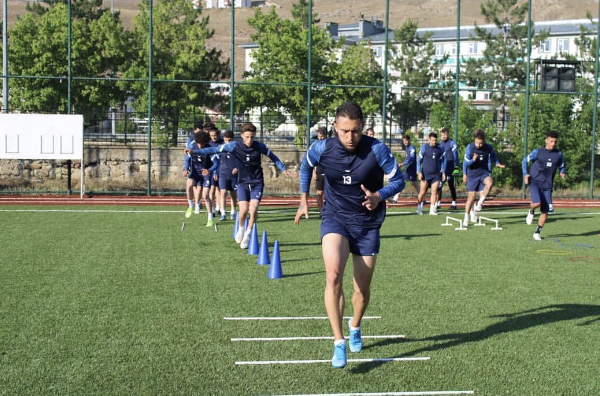 Takımımız akşam gerçekleştirdiği antrenmanlarla hazırlıklara devam ediyor.
#bayburtspor