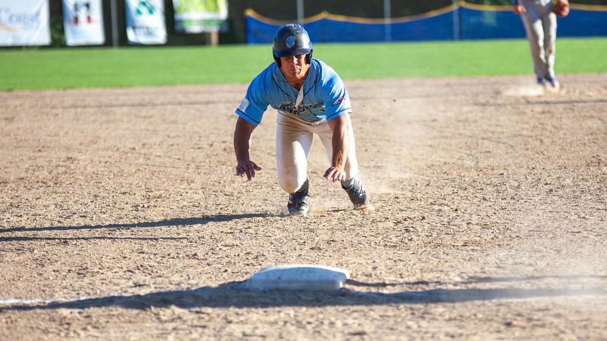 TheQBaseball's tweet photo. Kyle Maves has been named to the NECBL All-Star Game! He ranks second in the NECBL with 18 stolen bases and will head to Newport on Sunday for All-Star Festivities!

Congrats, Kyle! #BobcatNation

📝: https://t.co/8IHk5DhNHN https://t.co/nqop9RH8cX