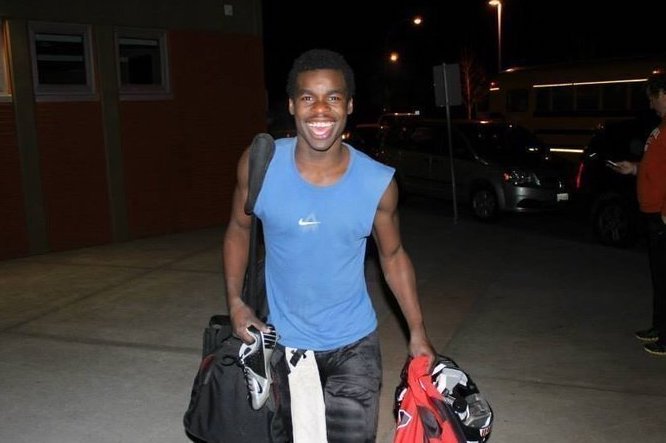 ajplus's tweet photo. Health authorities in Canada paid $81,000 to family of a Black college athlete found dead hours after a hospital refused to treat him during a mental crisis, twice on the same day.

Samwel Uko was 20. Family told @thedailybeast he was denied care due to his race.

Photo: Change https://t.co/iP7eMrspFz