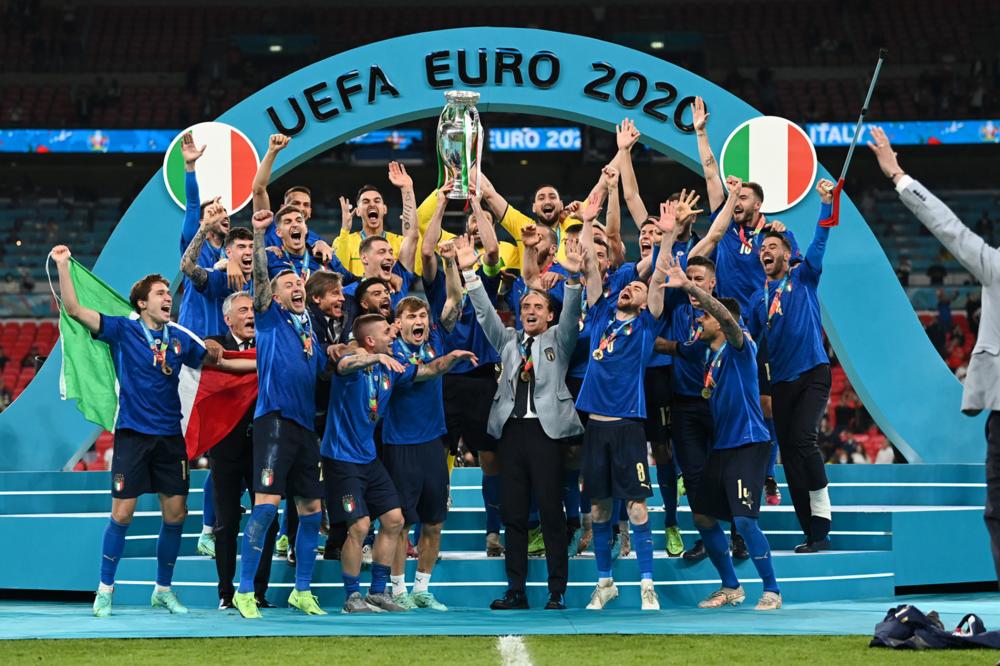 wantedinrome's tweet image. When #Italy won the Euro championship last night the cheers from Rome fans were so loud they registered as an earthquake. 🇮🇹
bit.ly/2VtFiPn #ItsComingRome