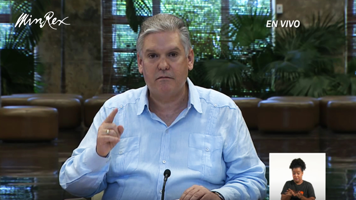 .<a href="/AlejandroGilF/">Alejandro Gil Fernández</a> | "A pesar de los altos costos de la pandemia de la Covid-19 para la economía en Cuba, ningún paciente se lleva del hospital una factura, sino el agradecimiento al personal de salud por haber salvado su vida de manera gratuita".

#CubaUnida 
#CubaSoberana