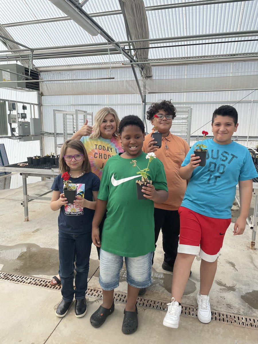 Kelli Roberts tweet media