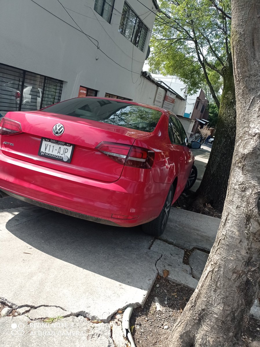 Servidor público estaciona su auto en calle Matamoros frenta al #80, en centro de Tlalpan. Oficinas de Agua Potable de la Alcaldía Tlalpan.

Intocables <a href="/UCS_GCDMX/">Unidad de Contacto del Secretario SSC CDMX</a> <a href="/SSC_CDMX/">SSC CDMX</a> <a href="/LaSEMOVI/">Secretaría de Movilidad CDMX</a> <a href="/javierberain/">Javier Berain</a> <a href="/OHarfuch/">Omar H Garcia Harfuch</a> <a href="/patiaceves/">Dra. Patricia Aceves</a>