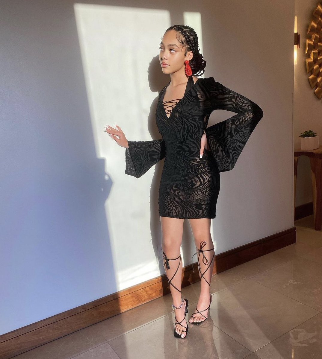SeuilStudios's tweet photo. Vacation mode is in full effect — Jodie Woods in our Tocca heel. ✨ https://t.co/dwsIbO04CR