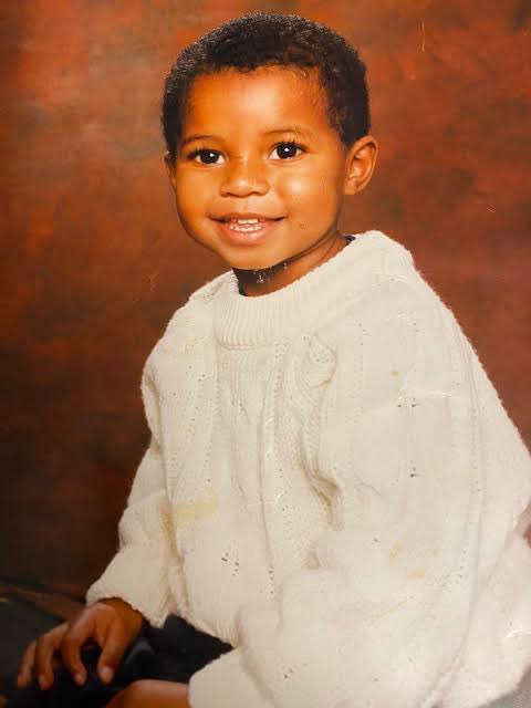 Juampachabal03's tweet photo. “Algunas veces no había nada de comida y así nos íbamos a dormir. La gente cerca a mi conoce la situación que pasamos como familia.”
Un pequeño hilo de Marcus Rashford y su importancia para los niños en Gran Bretaña. https://t.co/ntieQ2W93x