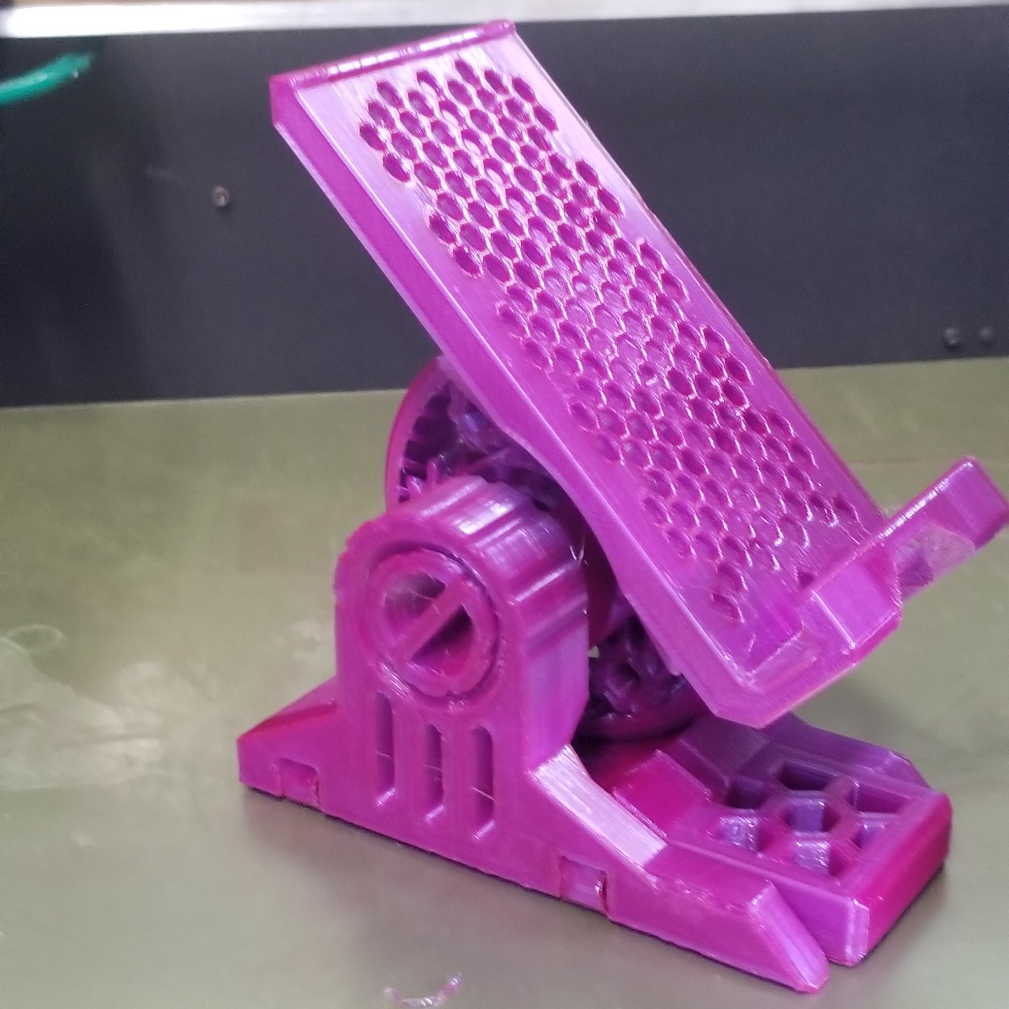 Clockspring on Twitter Phone Stand! Up now for my amazing